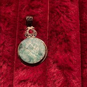 Elegant Silver and Blue Pendant Necklace